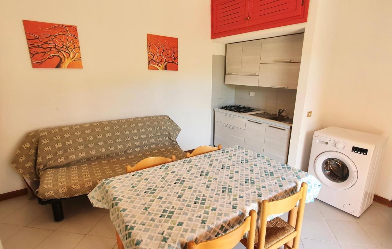Iss Travel, Le Carrube Two Bedrooms Apartments With Air Conditioning Сан-Теодоро Екстер'єр фото