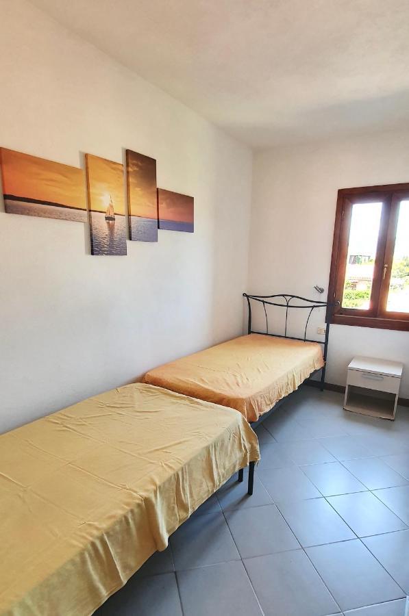 Iss Travel, Le Carrube Two Bedrooms Apartments With Air Conditioning Сан-Теодоро Екстер'єр фото
